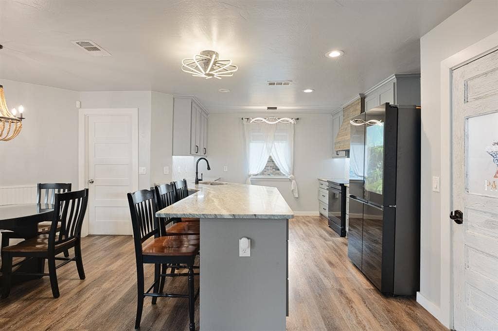 1904 Ports O Call Drive, Plano, TX 75075 1904 Ports O Call Drive, Plano, TX 75075