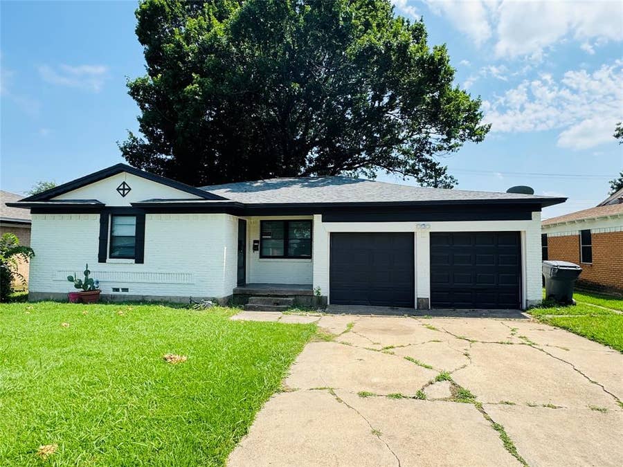 Property photo for 9140 Donnybrook Lane, Dallas, TX