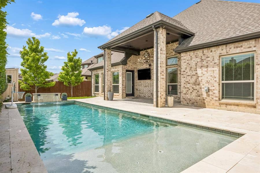 Property photo for 2618 Fair Oaks Avenue, Midlothian, TX
