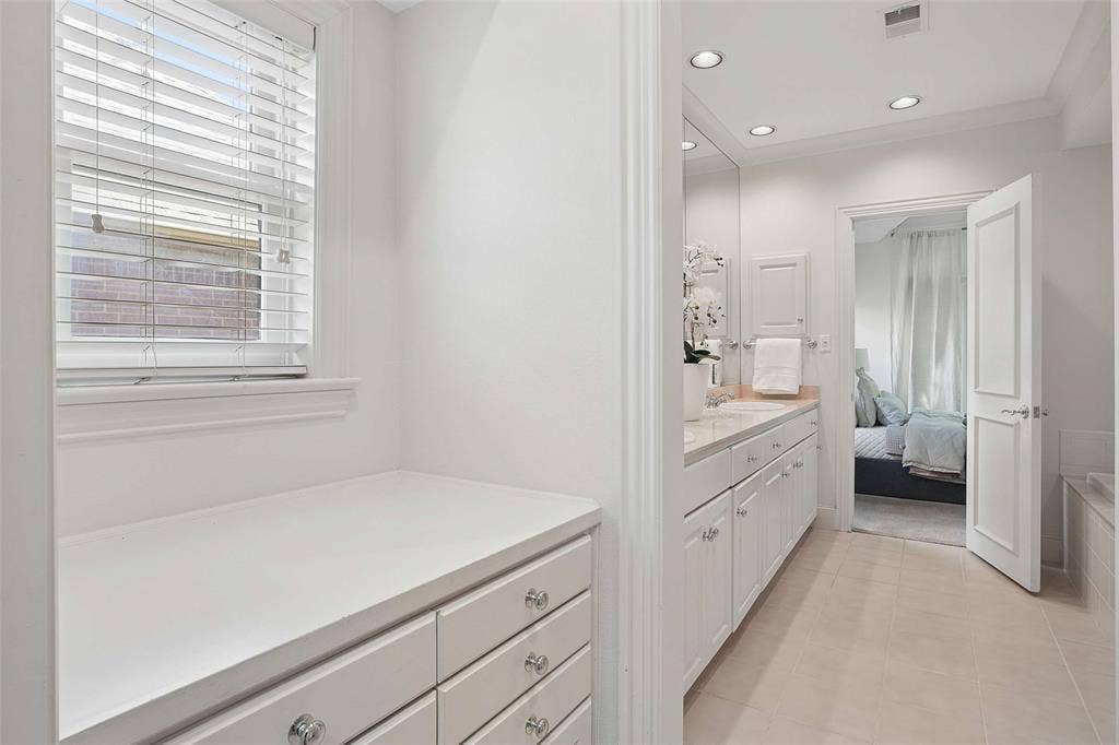 2611 Colby Street, Dallas, TX 75204 2611 Colby Street, Dallas, TX 75204