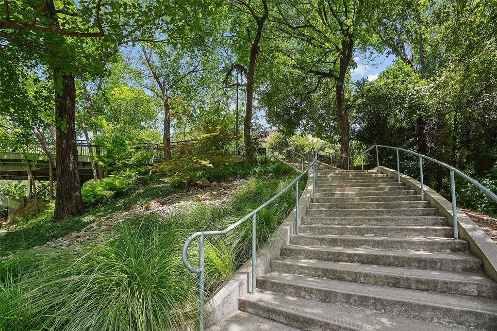 2611 Colby Street, Dallas, TX 75204 2611 Colby Street, Dallas, TX 75204