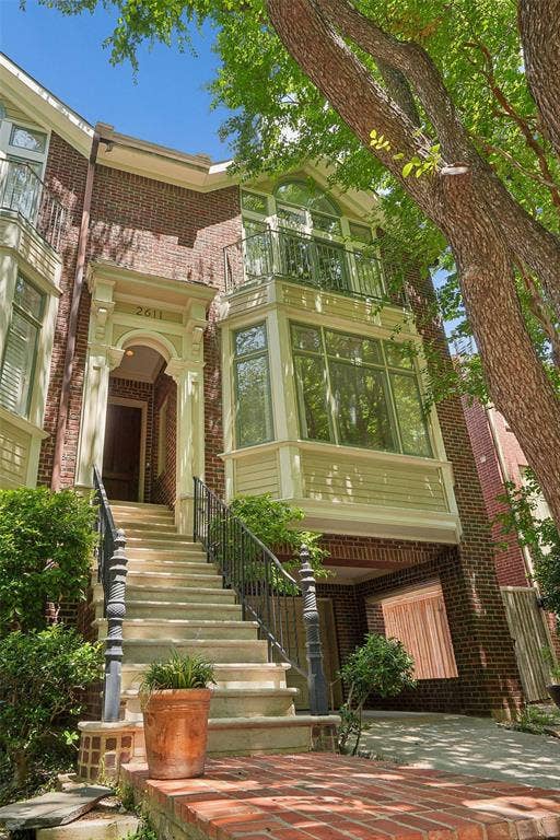 2611 Colby Street, Dallas, TX 75204 2611 Colby Street, Dallas, TX 75204