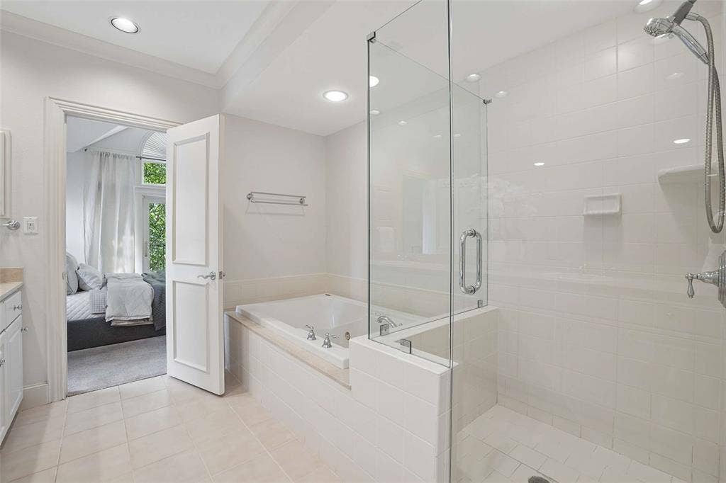 2611 Colby Street, Dallas, TX 75204 2611 Colby Street, Dallas, TX 75204
