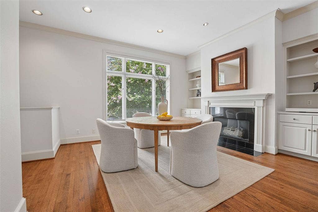 2611 Colby Street, Dallas, TX 75204 2611 Colby Street, Dallas, TX 75204
