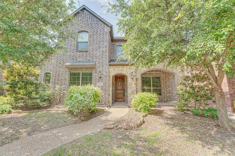 Property photo for 1013 Taylor Drive, Allen, TX