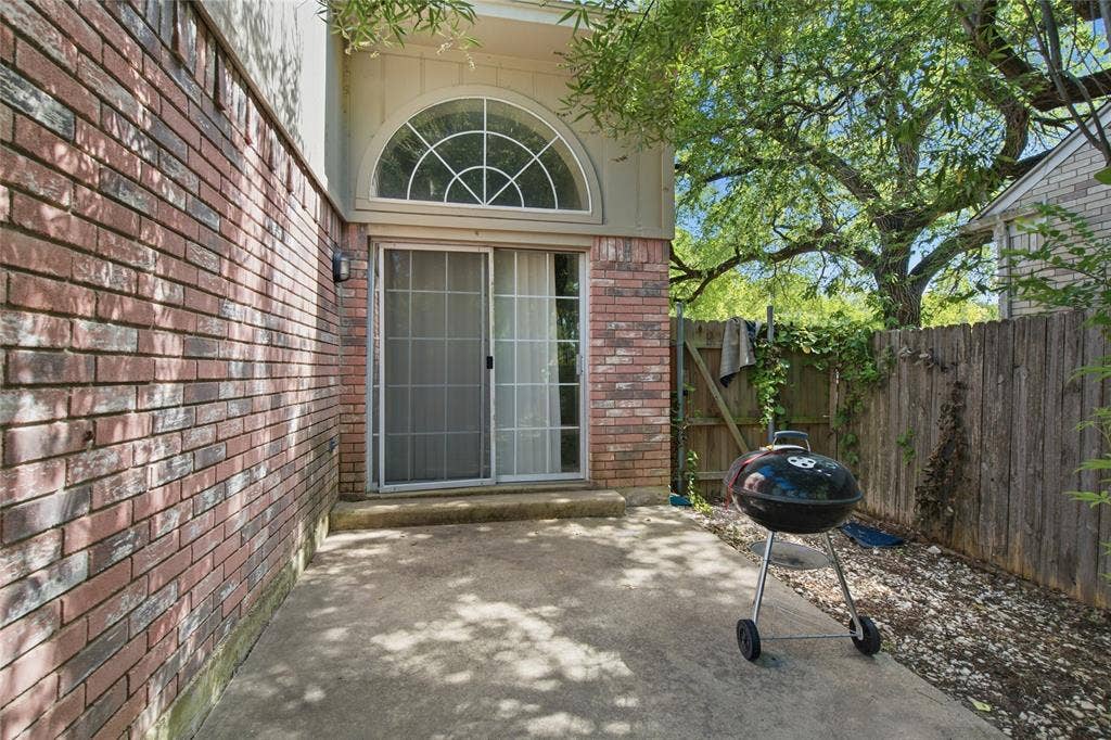 1106 Cain Court, Cedar Hill, TX 75104 1106 Cain Court, Cedar Hill, TX 75104