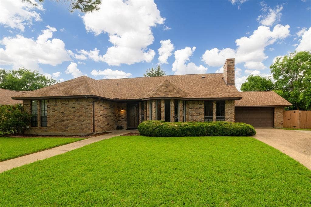 1211 Brookfield Lane, Mansfield, TX 76063 1211 Brookfield Lane, Mansfield, TX 76063