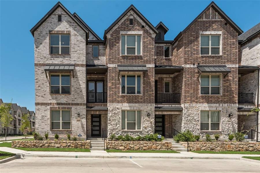 Property photo for 8340 Challenger Lane, Frisco, TX
