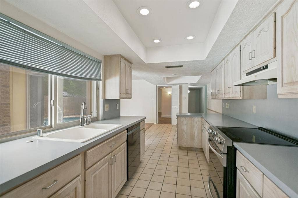 1401 Windy Meadow Drive, Plano, TX 75023 1401 Windy Meadow Drive, Plano, TX 75023