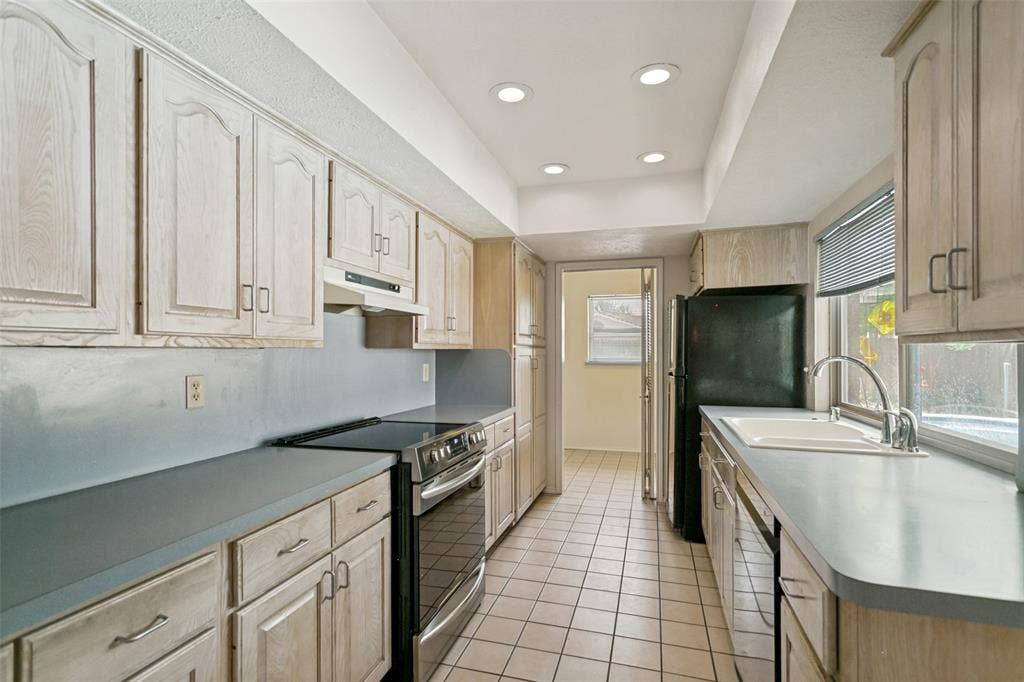 1401 Windy Meadow Drive, Plano, TX 75023 1401 Windy Meadow Drive, Plano, TX 75023