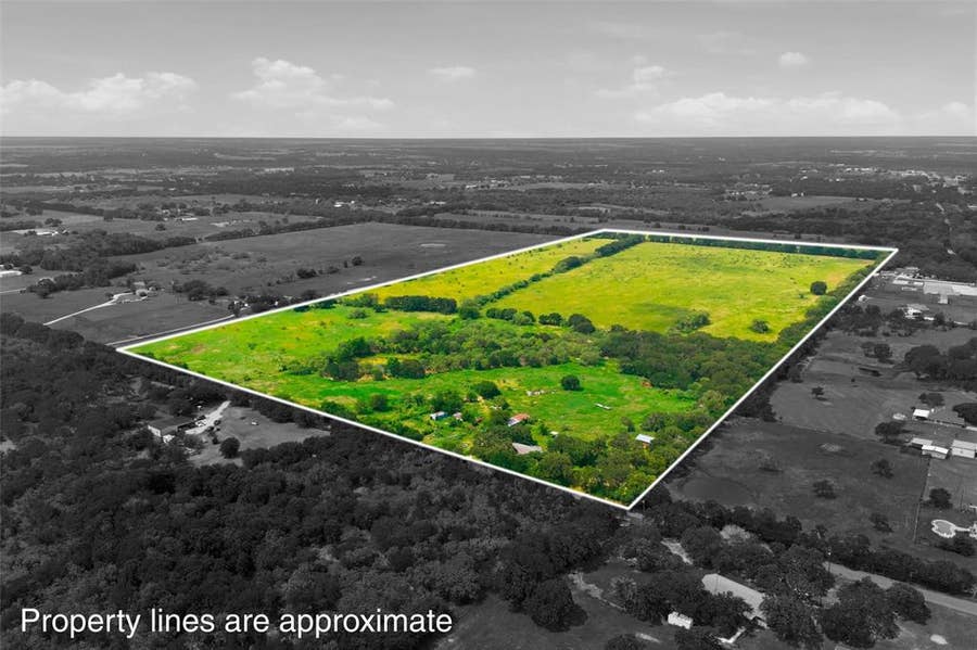 Property photo for 220 Homer Young Lane, Axtell, TX