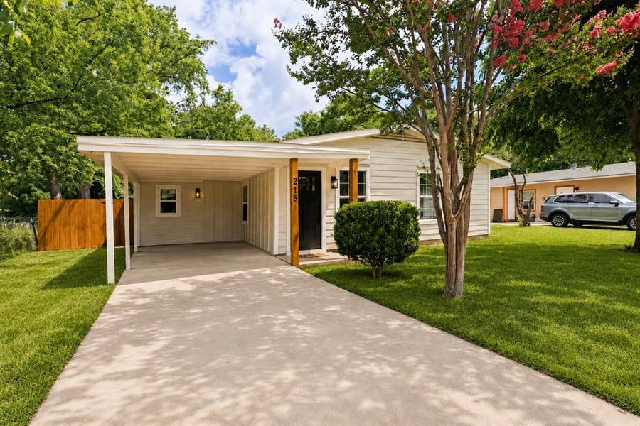 Property photo for 215 Loma Drive, Garland, TX