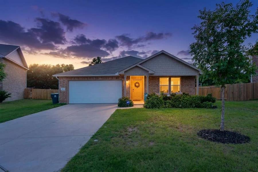 Property photo for 3635 Chestnut Oak Drive, Dallas, TX