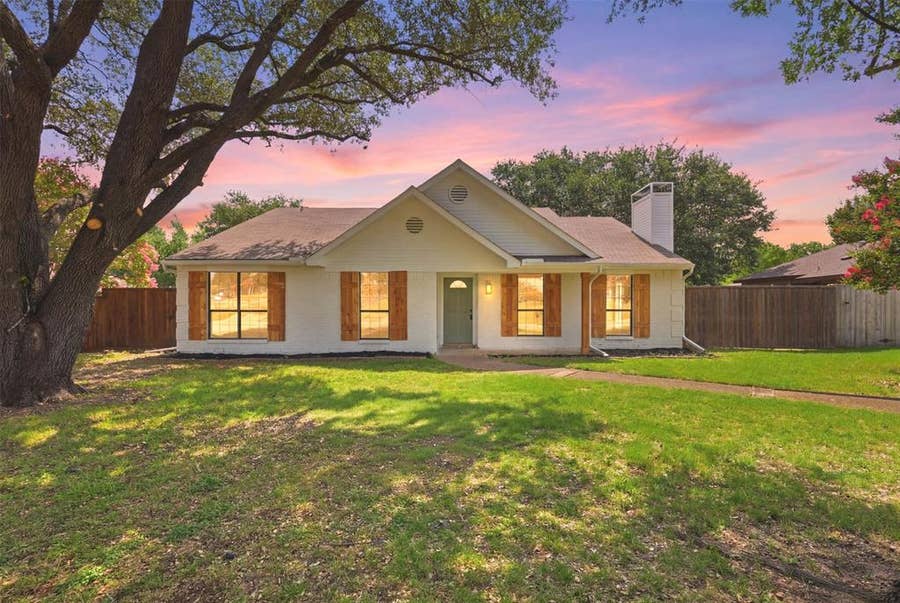 Property photo for 1516 Hendrick Drive, Plano, TX