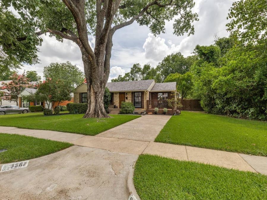 Property photo for 9967 Coppedge Lane, Dallas, TX