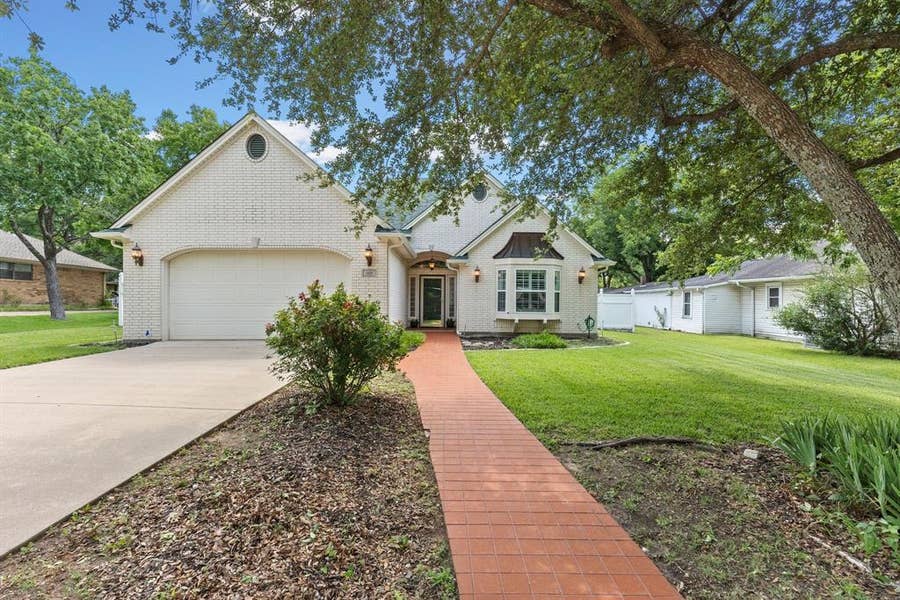 Property photo for 608 Center Street, Royse City, TX