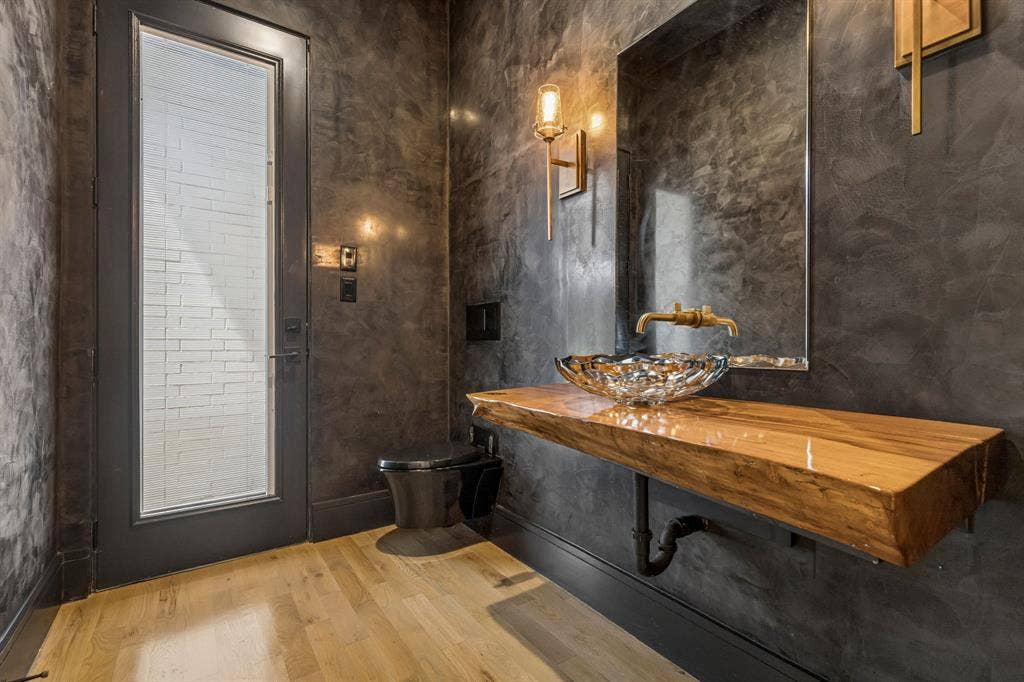 8605 Colina Terrace, Benbrook, TX 76126 Pool bath in ideal location