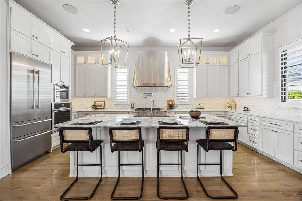 8605 Colina Terrace, Benbrook, TX 76126 8605 Colina Terrace, Benbrook, TX 76126