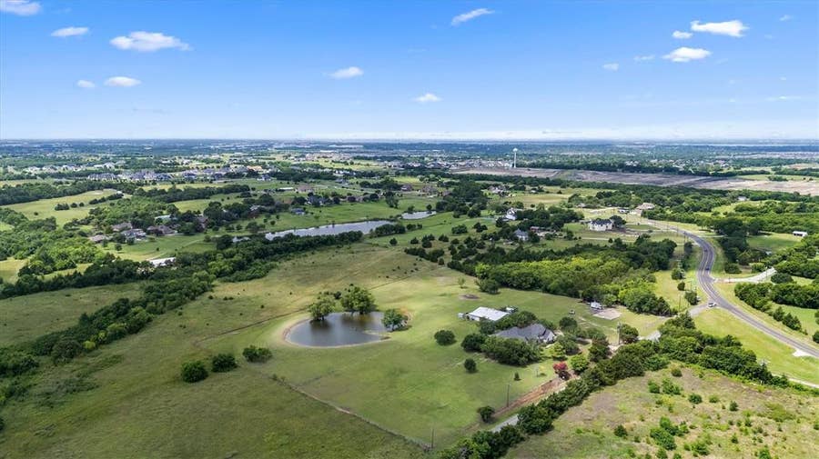 Property photo for 1187 N Country Lane, Rockwall, TX