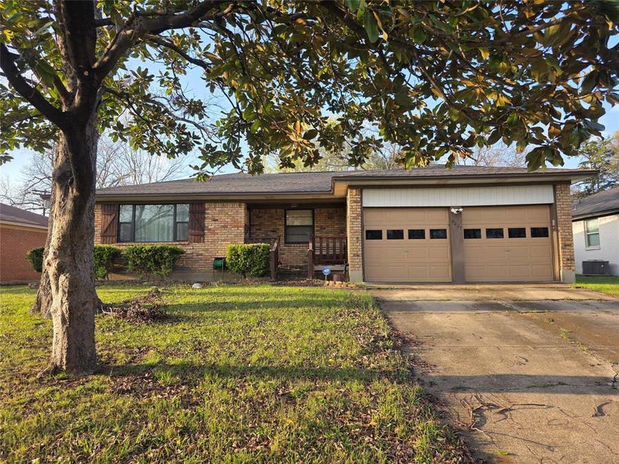 Property photo for 8257 Stony Creek Drive, Dallas, TX