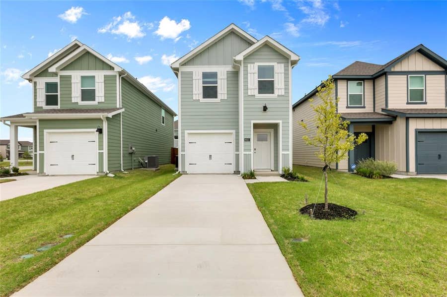 Property photo for 6011 Pinion Trail, Princeton, TX