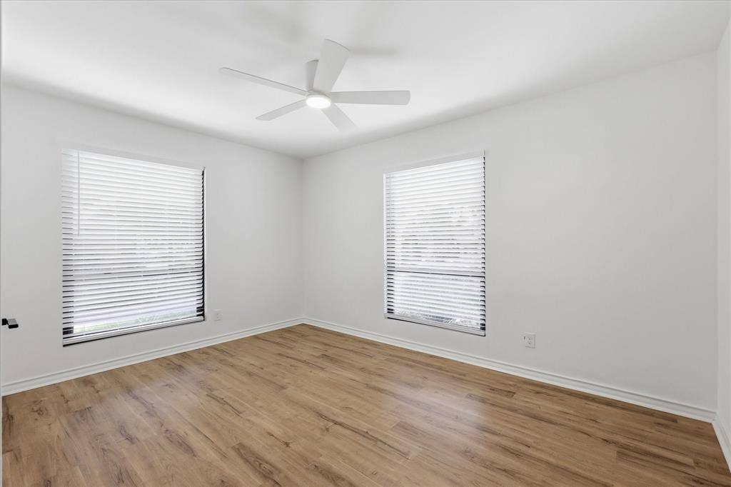 1235 Barlow Avenue, Dallas, TX 75224