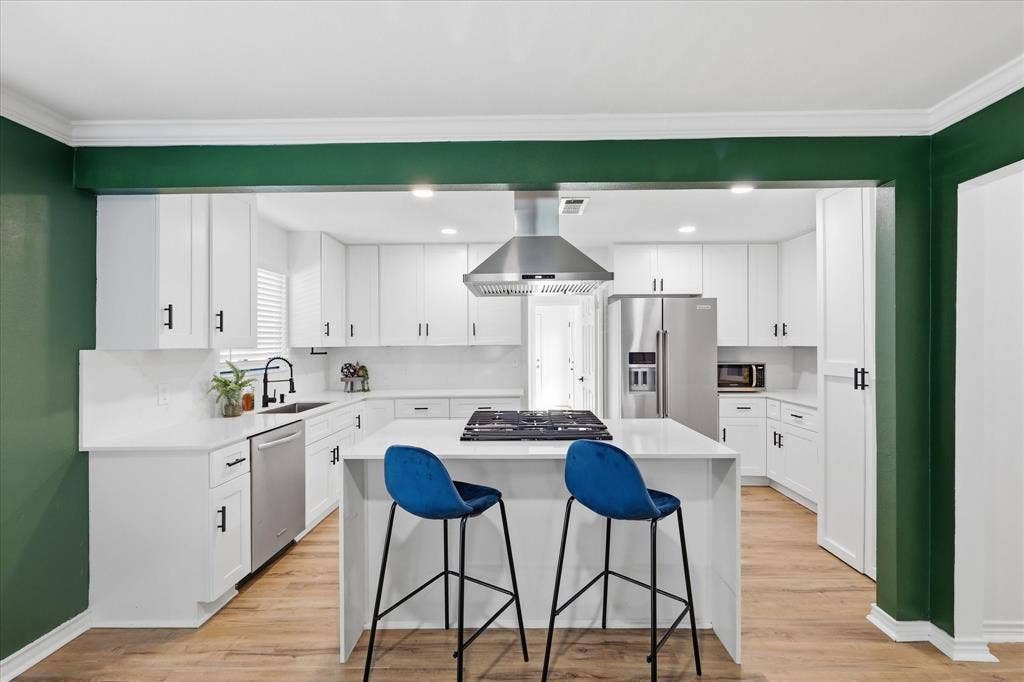 1235 Barlow Avenue, Dallas, TX 75224