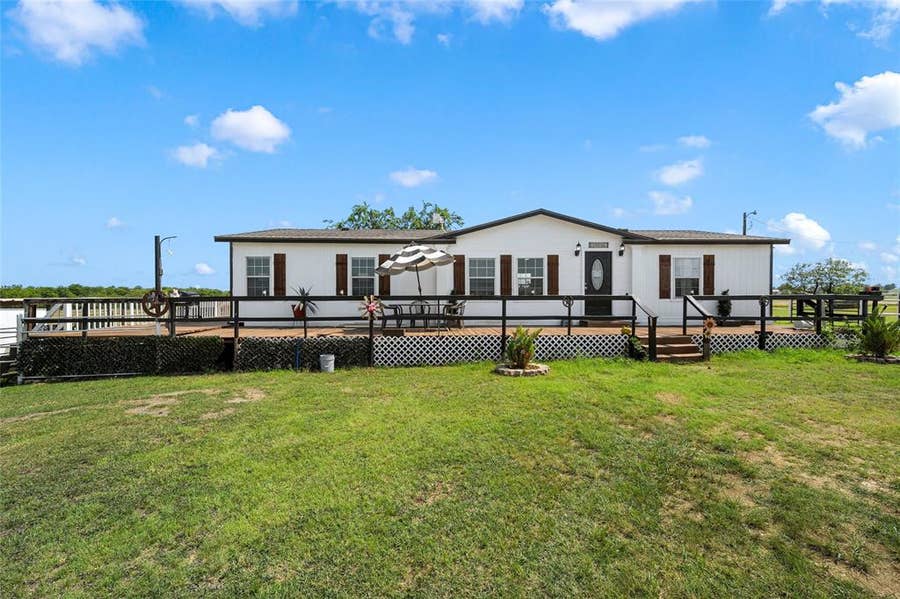 Property photo for 14695 N Highway 6, Valley Mills, TX