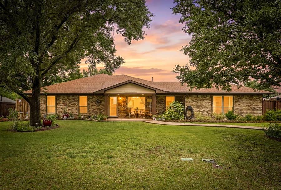 Property photo for 703 Horizon Drive, Murphy, TX