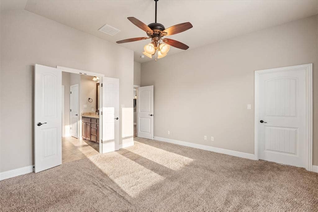 2038 Clive Drive, Granbury, TX 76048 2038 Clive Drive, Granbury, TX 76048
