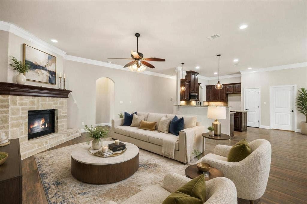 2038 Clive Drive, Granbury, TX 76048 Virtually staged living room
