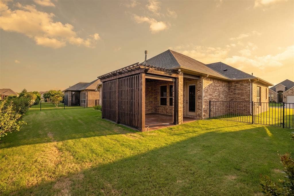 2038 Clive Drive, Granbury, TX 76048 2038 Clive Drive, Granbury, TX 76048