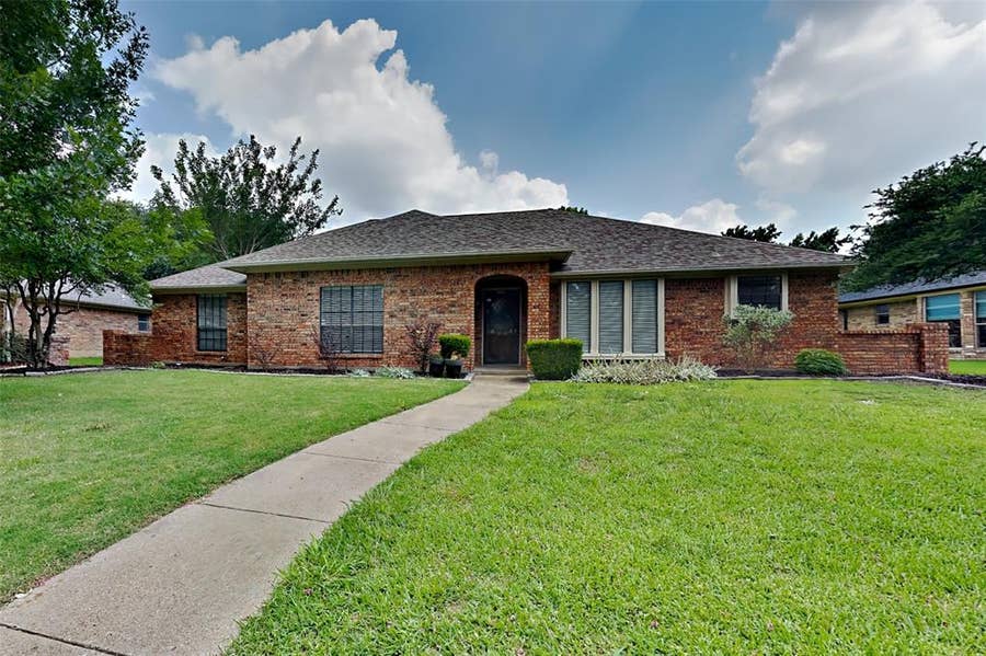 Property photo for 2304 Tamarisk Lane, Plano, TX