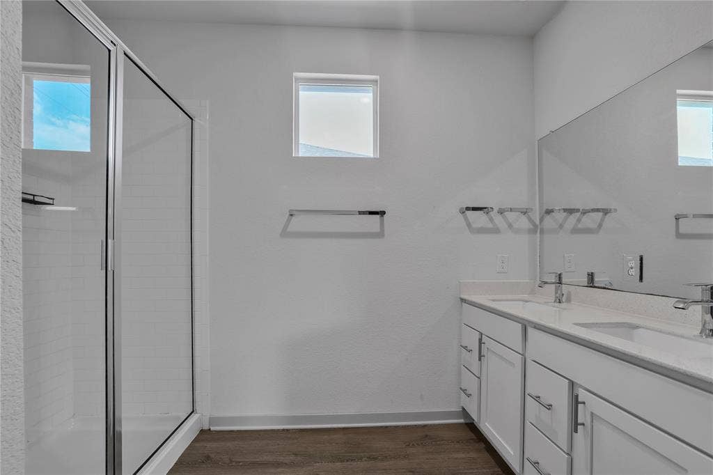 10633 DEFENDER Trail, Austin, TX 78754 10633 DEFENDER Trail, Austin, TX 78754