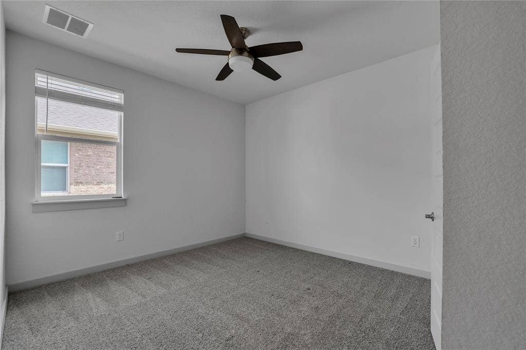 10633 DEFENDER Trail, Austin, TX 78754 10633 DEFENDER Trail, Austin, TX 78754