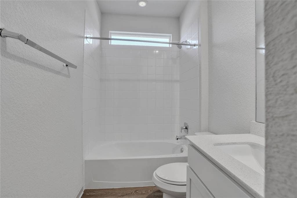 10633 DEFENDER Trail, Austin, TX 78754 10633 DEFENDER Trail, Austin, TX 78754