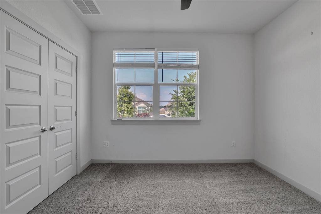 10633 DEFENDER Trail, Austin, TX 78754 10633 DEFENDER Trail, Austin, TX 78754