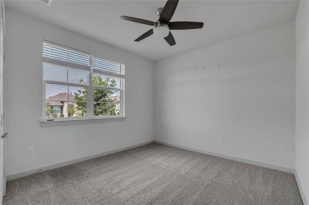 10633 DEFENDER Trail, Austin, TX 78754 10633 DEFENDER Trail, Austin, TX 78754