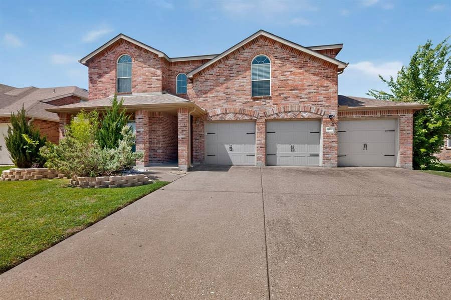 Property photo for 1011 Castroville Drive, Forney, TX