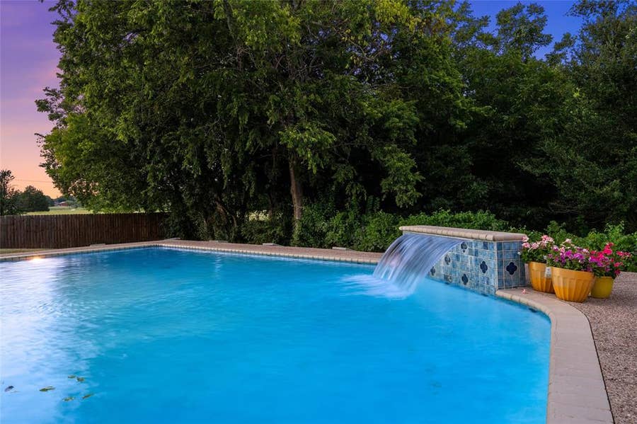 Property photo for 740 Castleman Creek Road, Hewitt, TX