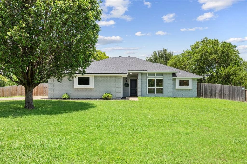 740 Castleman Creek Road, Hewitt, TX 76643 740 Castleman Creek Road, Hewitt, TX 76643