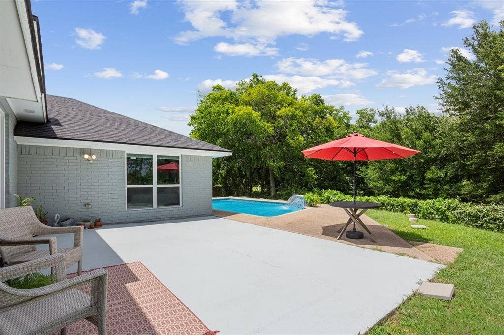 740 Castleman Creek Road, Hewitt, TX 76643 740 Castleman Creek Road, Hewitt, TX 76643