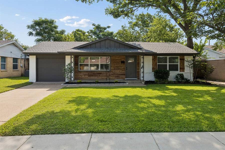 Property photo for 13530 Glenside Drive, Farmers Branch, TX
