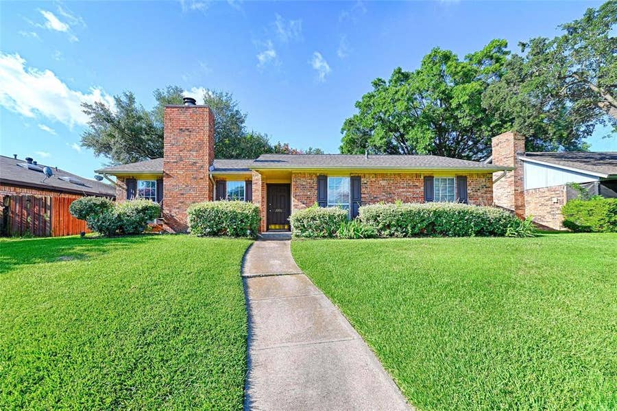 Property photo for 2006 E Collins Boulevard, Richardson, TX