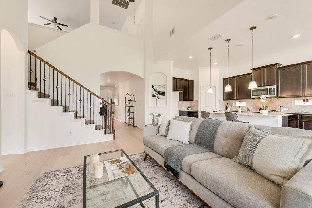 4720 River Edge Place, Frisco, TX 75036 4720 River Edge Place, Frisco, TX 75036