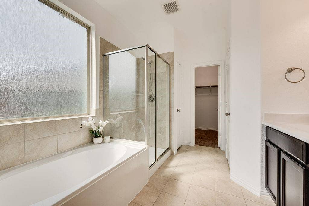 4720 River Edge Place, Frisco, TX 75036 4720 River Edge Place, Frisco, TX 75036