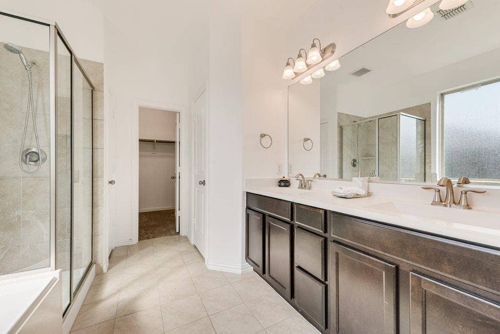 4720 River Edge Place, Frisco, TX 75036 4720 River Edge Place, Frisco, TX 75036