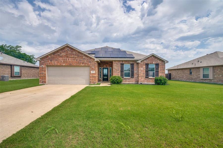 Property photo for 465 Collin Street, Nevada, TX