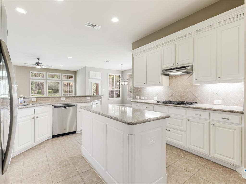 805 Barton Springs Drive, Fairview, TX 75069 805 Barton Springs Drive, Fairview, TX 75069