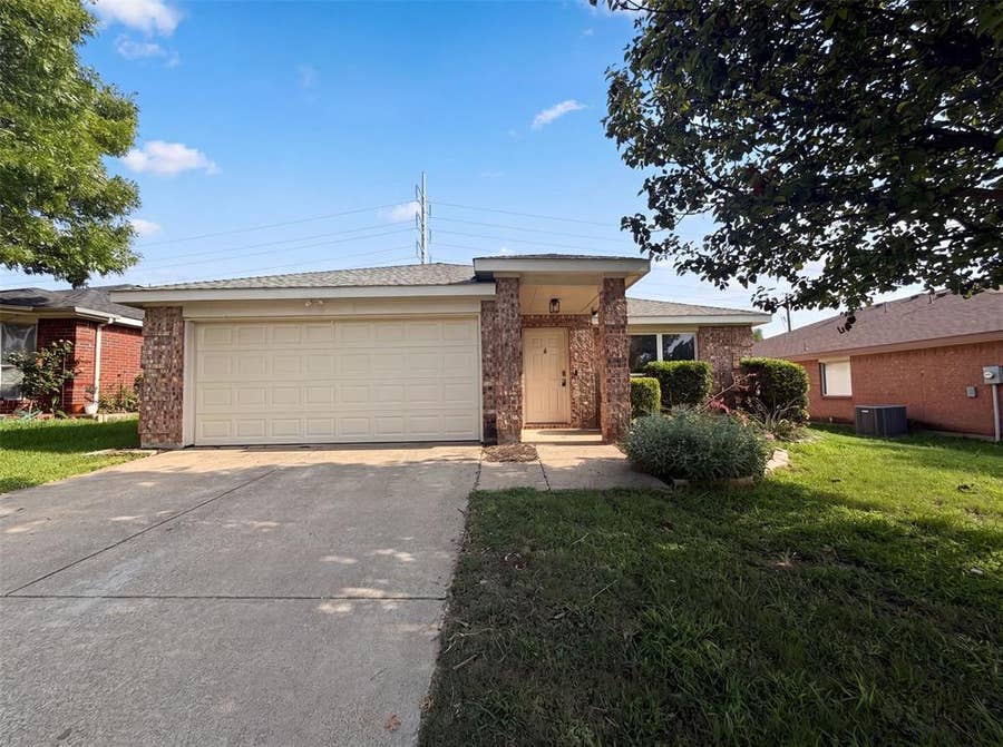 Property photo for 2324 Glenhaven Drive, McKinney, TX